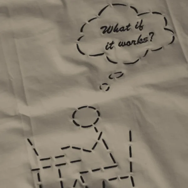 detail Analogy Cream Tee "What if it works" - Analogy Studios - Edropit